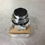10250T101 CUTLER-HAMMER DISTRIBUTION EQUIPMENT/CONTROLS PUSH BUTTON COMPONENTS
