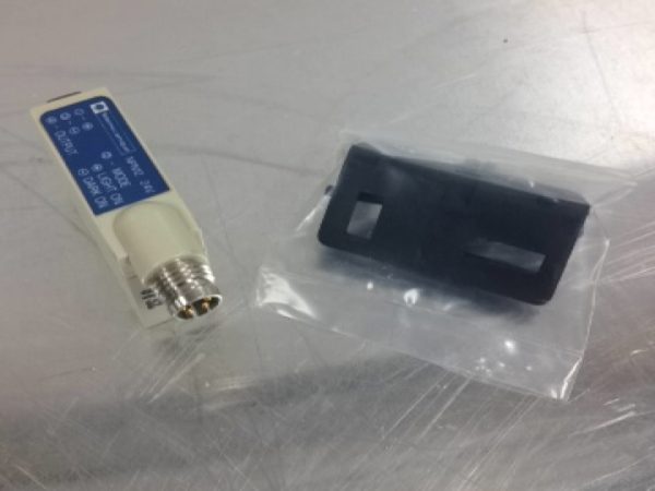 XUMLJ4055S SQUARE D/TELEMECANIQUE PHOTOELECTRIC SENSORS