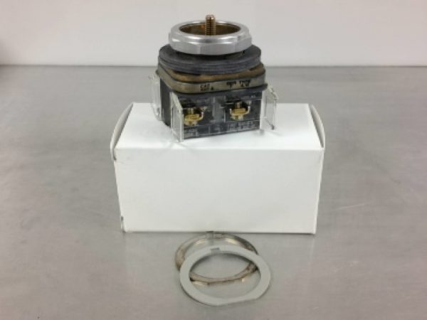 ALLEN BRADLEY 800TDXA4