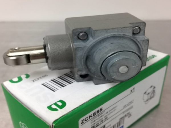 ZCKE65 SQUARE D/TELEMECANIQUE LIMIT SWITCH HEADS