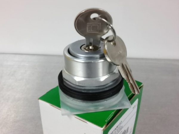 9001KR137 SQUARE D/TELEMECANIQUE PUSH BUTTON COMPONENTS