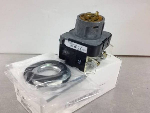 ALLEN BRADLEY 800T16HX2KB6AX