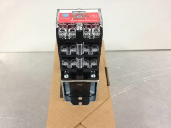 700S-DCPK1020Z24 ALLEN BRADLEY 700SDCPK1020Z24