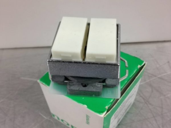 9001KXRC SQUARE D/TELEMECANIQUE PUSH BUTTON COMPONENTS
