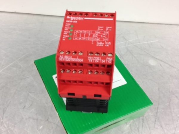 XPSAK371144 SQUARE D/TELEMECANIQUE MONITORING RELAYS & ACCESSORIES