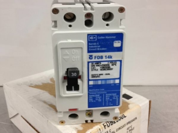 FDB2030L CUTLER-HAMMER MULTIPLE METERING NON-INTERCHANGEABLE TRIP THERMAL MAGNETIC CIRCUIT BREAKERS