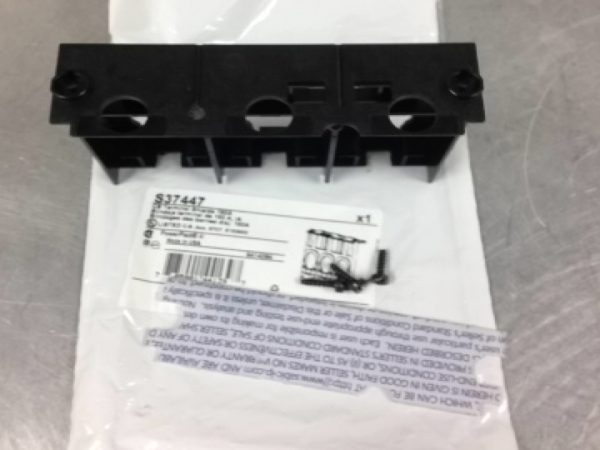 S37447 SQUARE D/TELEMECANIQUE CIRCUIT BREAKER ACCESSORIES