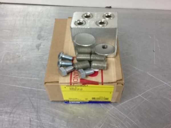 AL800MA7 SQUARE D/TELEMECANIQUE CIRCUIT BREAKER ACCESSORIES