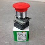 XB4BS84441 SQUARE D/TELEMECANIQUE