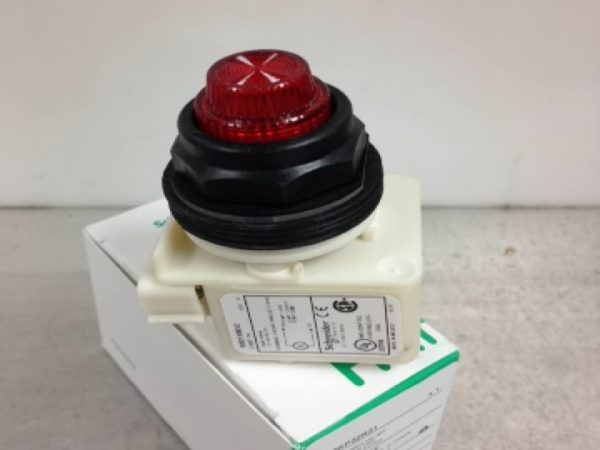 9001SKP32R31 SQUARE D/TELEMECANIQUE PILOT LIGHT COMPONENTS