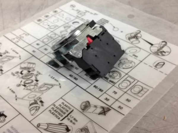 800F-MX01 ALLEN BRADLEY 800FMX01