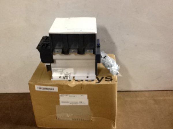 LC1F330F7 SQUARE D/TELEMECANIQUE IEC CONTACTORS