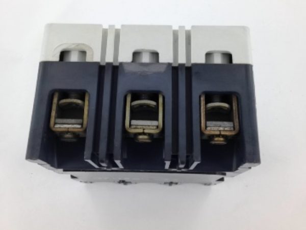 FDB3100 CUTLER-HAMMER MULTIPLE METERING NON-INTERCHANGEABLE TRIP THERMAL MAGNETIC CIRCUIT BREAKERS