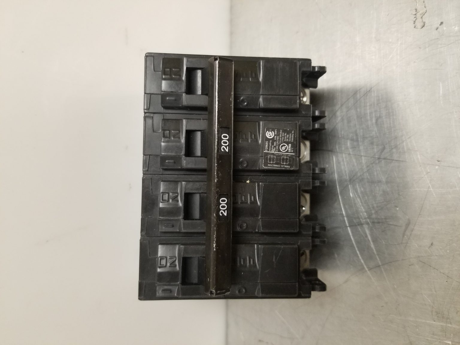 Murray 200 Amp Main Breaker Panel